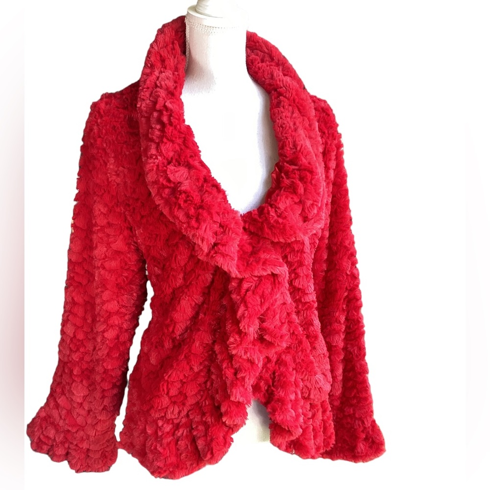 Dramatic Ruffle Front Red Furry Jacket. B21 - image 4